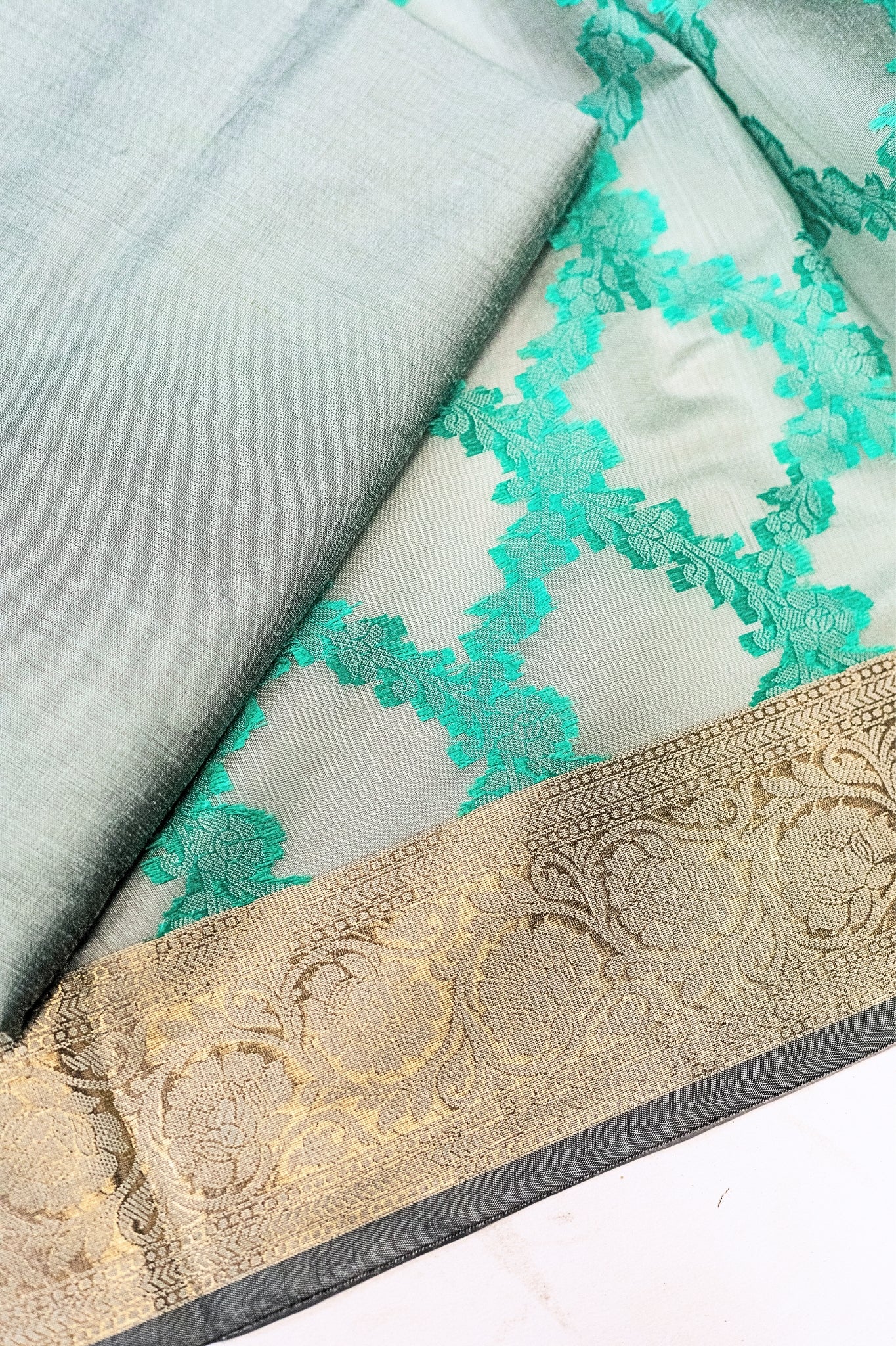 Banarasi Silk Suit(3 Piece, Unstitched, Green)