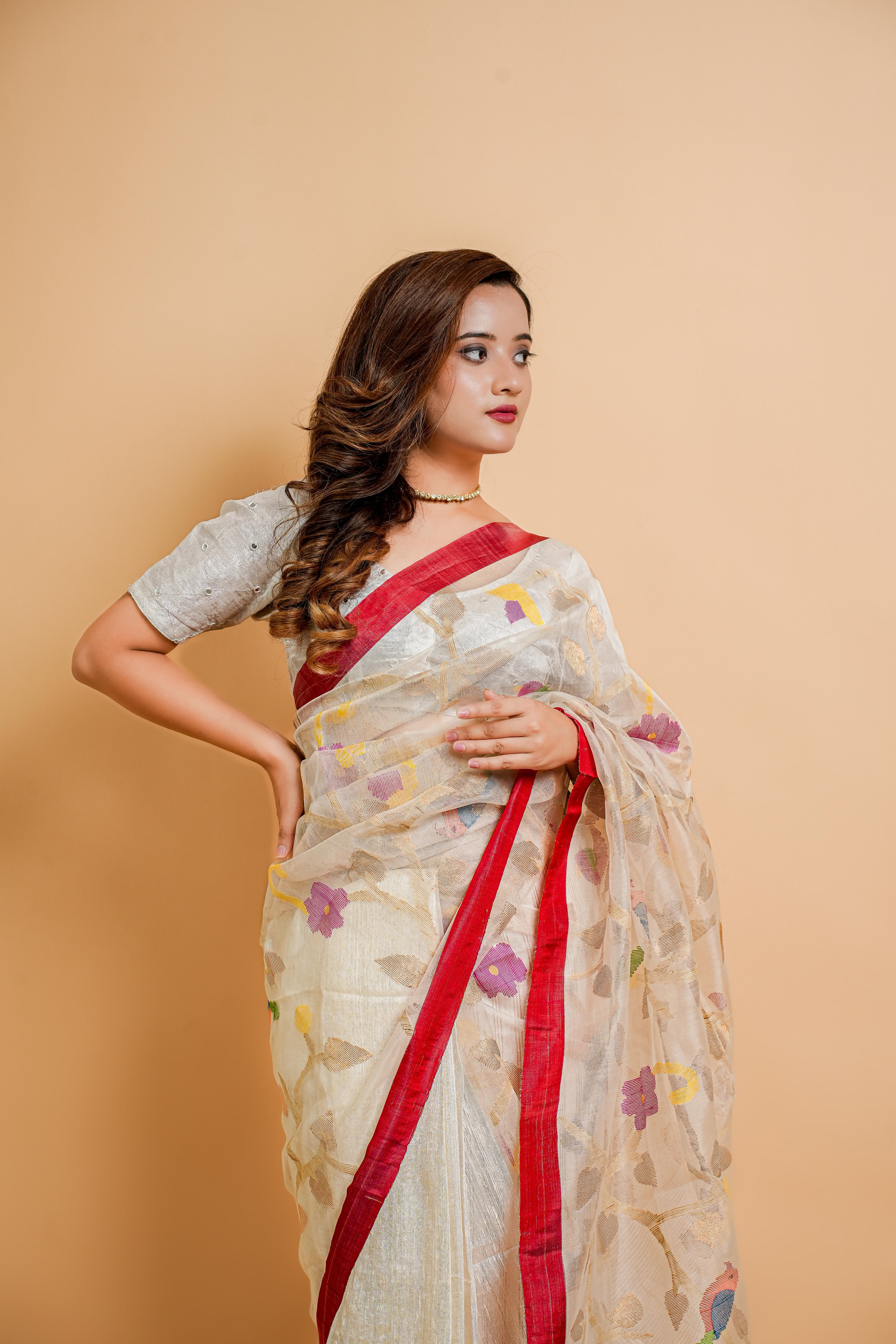 Off-White Handloom Bengali Matka Muslin Silk Saree with Red Border
