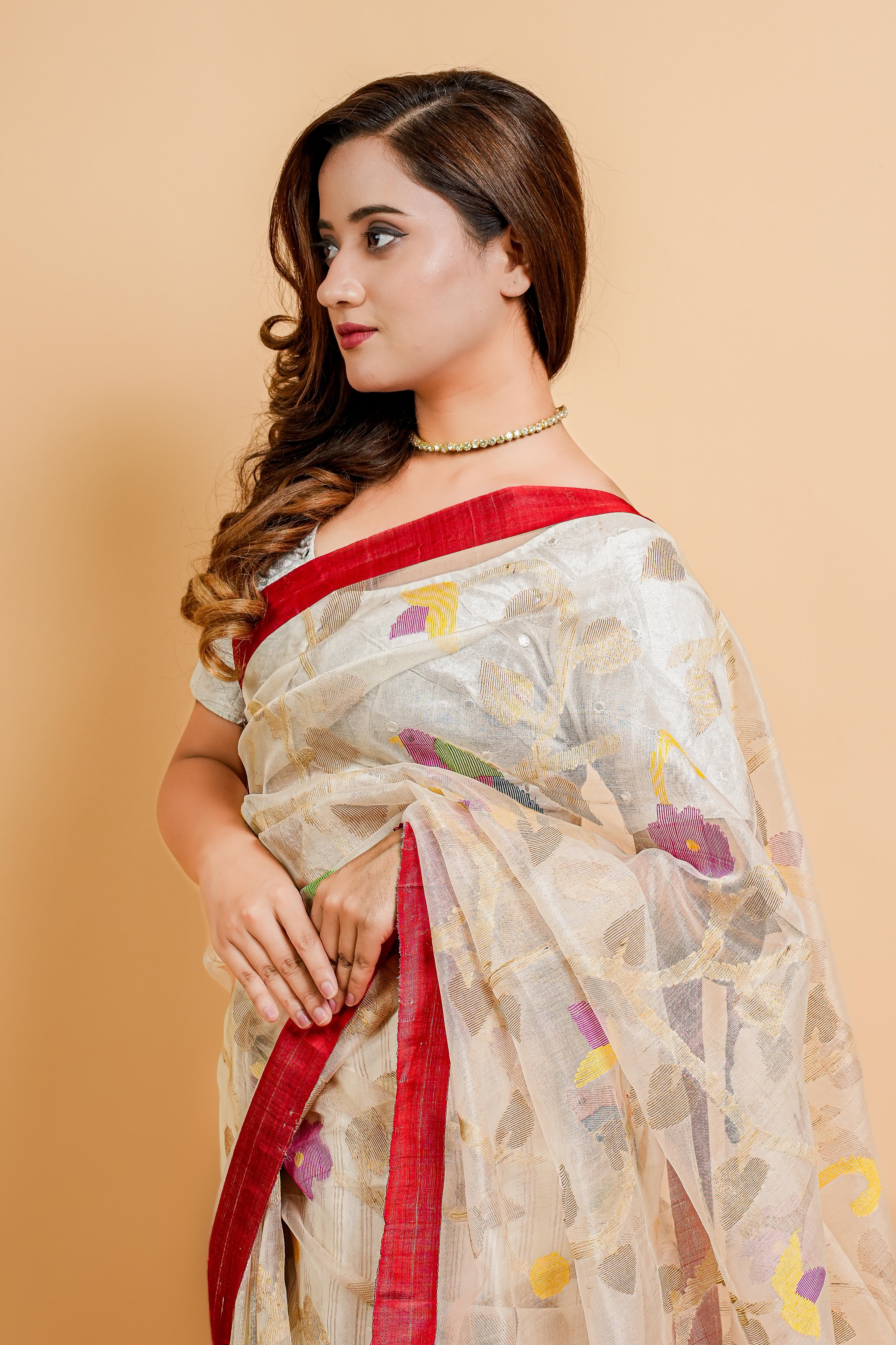 Off-White Handloom Bengali Matka Muslin Silk Saree with Red Border