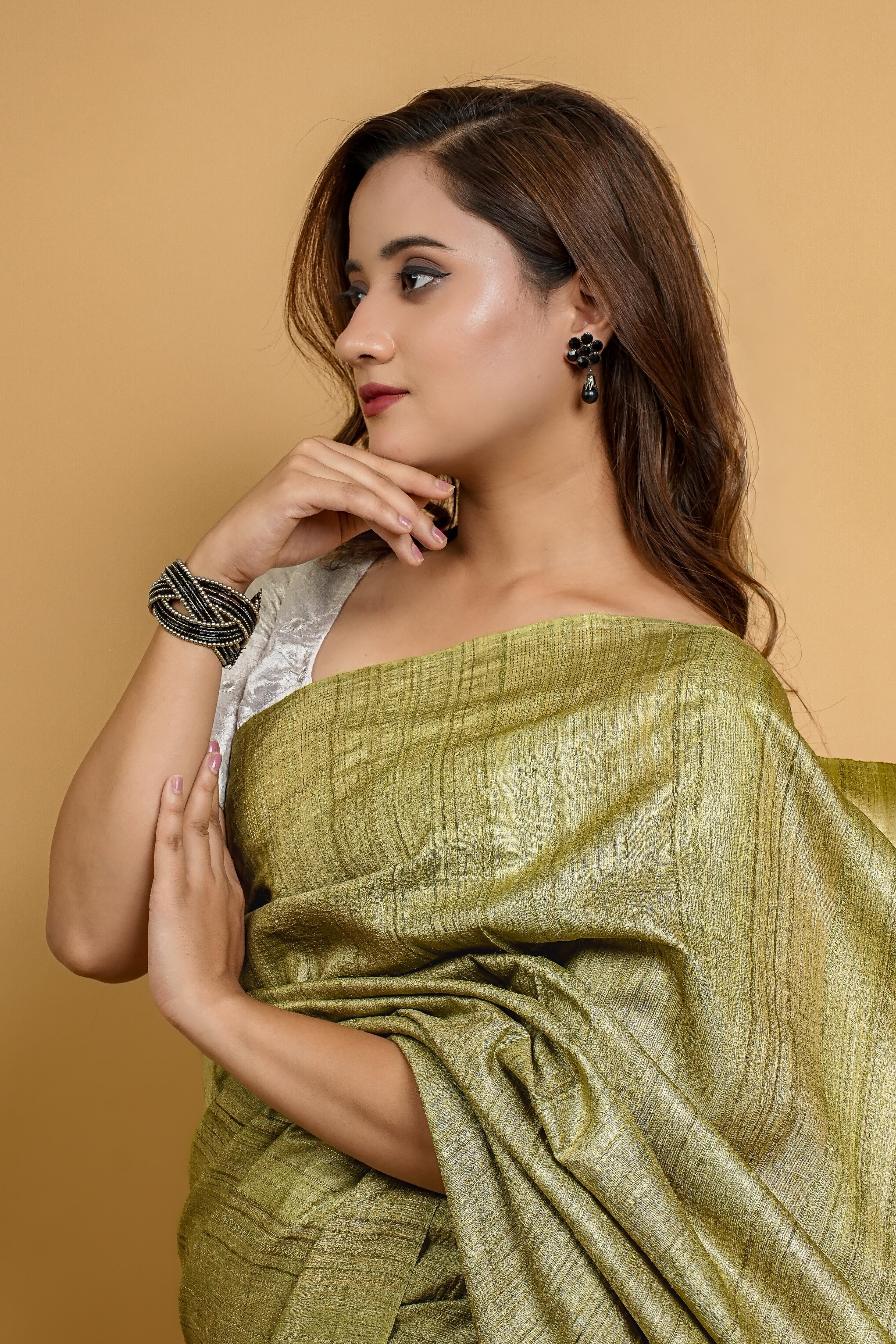 Bengali Handloom Tussar Silk Saree (Bottle Green)