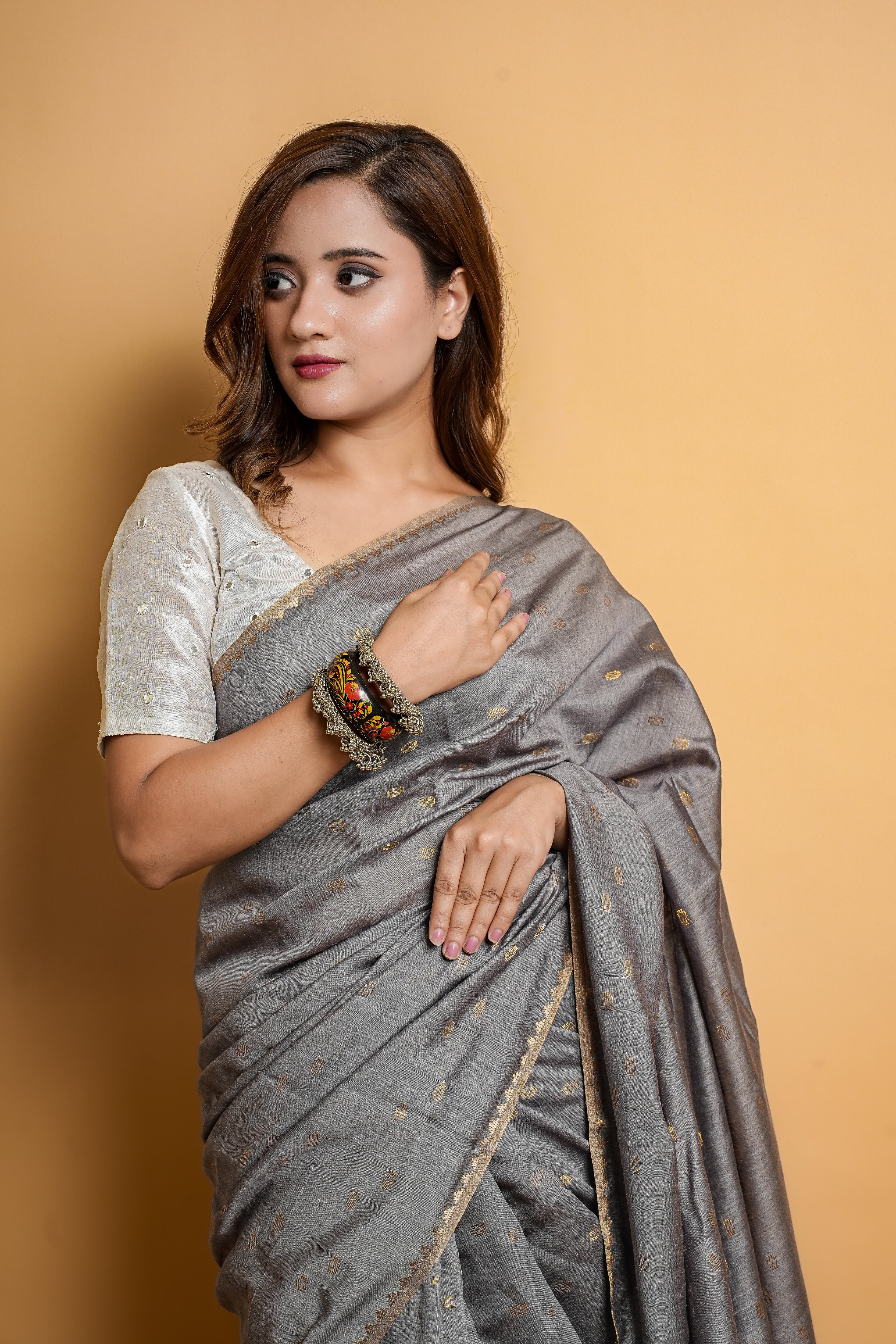Bengali Handloom Tussar Silk Saree (Grey)