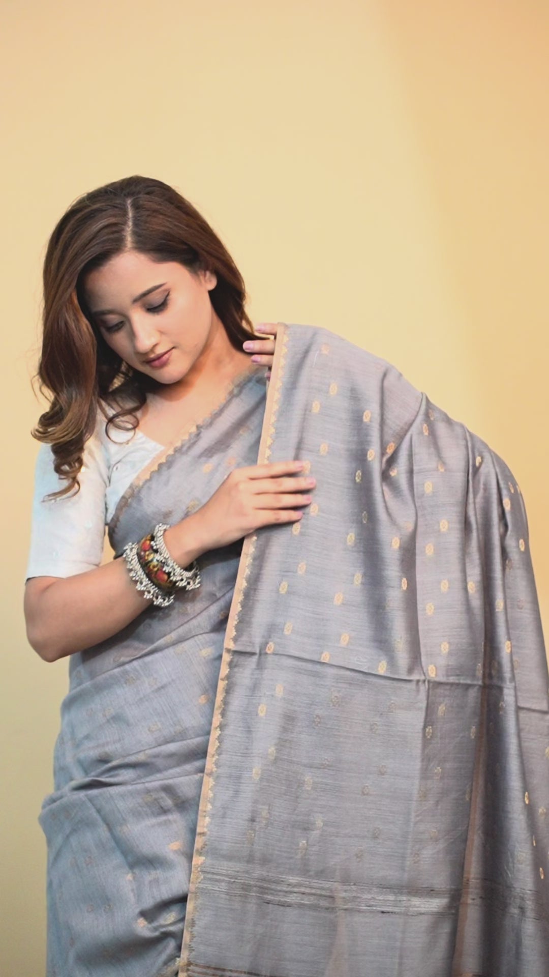 Bengali Handloom Tussar Silk Saree (Grey)